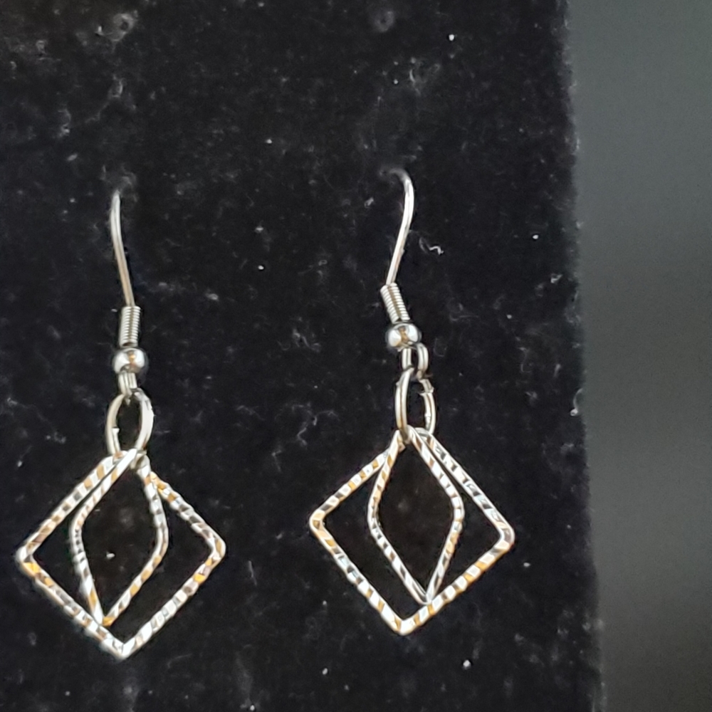 Handmade Earrings - Picture 7 of 8